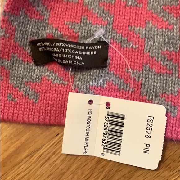 Coach scarf - Picture 2 of 2